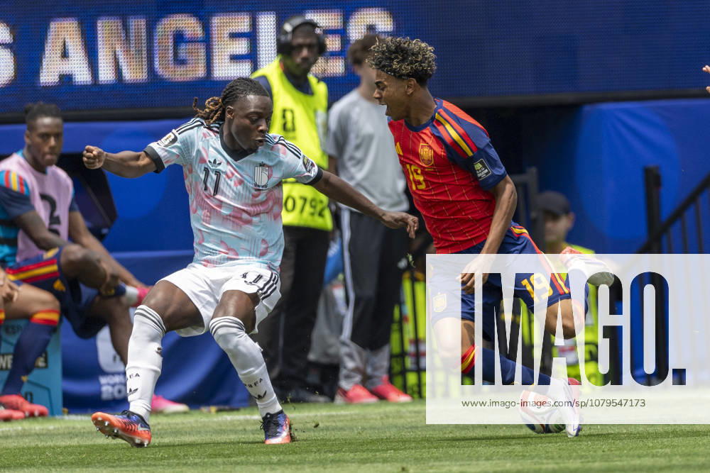 Spain Vs. Belgium FIFA World Cup, WM, Weltmeisterschaft, Fussball quarterfinal soccer match in Los Angeles, USA - 10 Jul 2026 Belgium s Jérémy Doku (11)and Spain’s Lamine Yamal (19) seen in action during the FIFA World Cup quarterfinal soccer match at SoFi Stadium. Los Angeles United States