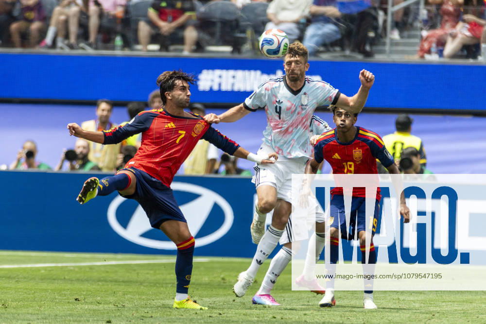 Spain Vs. Belgium FIFA World Cup, WM, Weltmeisterschaft, Fussball quarterfinal soccer match in Los Angeles, USA - 10 Jul 2026 Spain’s Ferran Torres (7) and Belgium s Brandon Mechele (4) seen in action during the FIFA World Cup quarterfinal soccer match at SoFi Stadium. Los Angeles United States