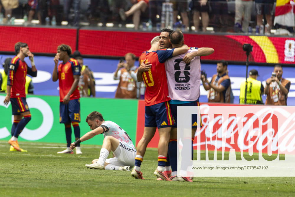 Spain Vs. Belgium FIFA World Cup, WM, Weltmeisterschaft, Fussball quarterfinal soccer match in Los Angeles, USA - 10 Jul 2026 Spain’s players celebrate after defeating Belgium during the FIFA World Cup quarterfinal soccer match at SoFi Stadium. Los Angeles United States