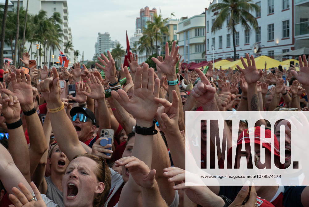 Norwegian fans perform their famous Viking Row in Miami Beach MIAMI BEACH, FLORIDA, UNITED STATES - JULY 10: Hundreds of fans chanting slogans during the rally to perform their now-famous Viking Row as part of the 2026 FIFA World Cup, WM, Weltmeisterschaft, Fussball celebrations in Miami Beach, Florida, on July 10, 2026. Jesus Olarte Anadolu Miami World. Editorial use only. Please get in touch for any other usage.