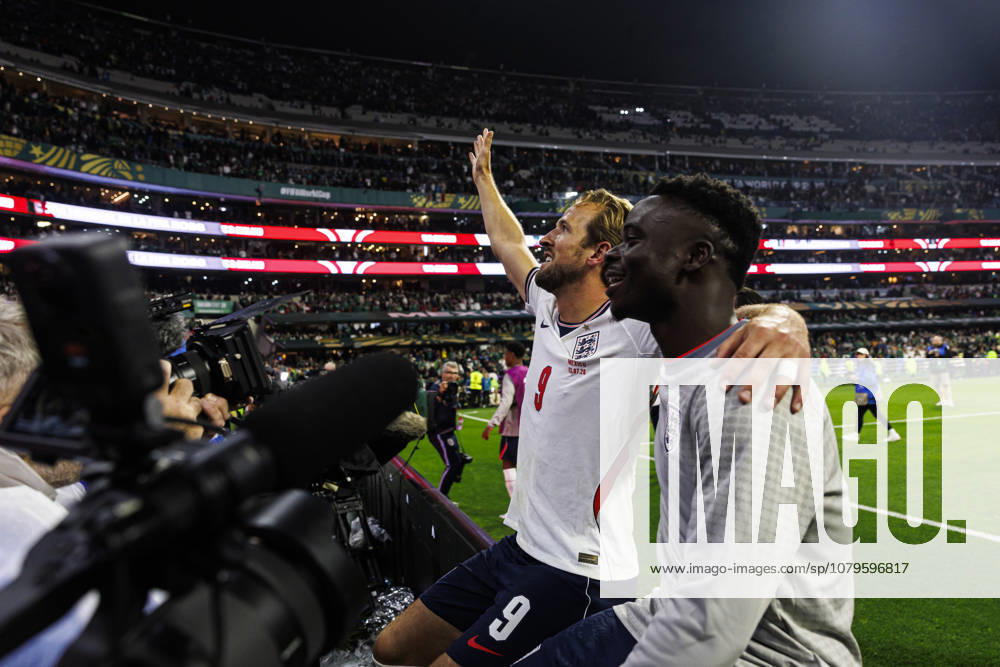 Mexico v England: Round Of 16 - FIFA World Cup, WM, Weltmeisterschaft, Fussball 2026 Mexico City, Mexico - July 5: Harry Kane (L) and Bukayo Saka of England (R) celebrate after winning the FIFA World Cup 2026 Round Of 16 match between Mexico and England at Mexico City Stadium on July 5, 2026 in Mexico City, Mexico Mexico City Mexico City Stadium Mexico Mexico