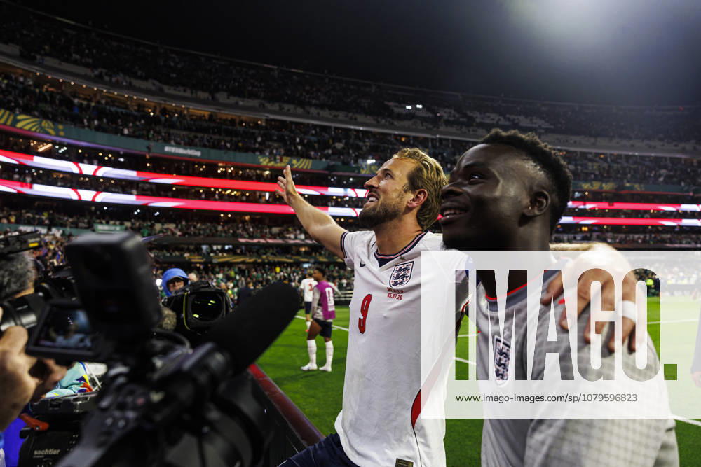 Mexico v England: Round Of 16 - FIFA World Cup, WM, Weltmeisterschaft, Fussball 2026 Mexico City, Mexico - July 5: Harry Kane (L) and Bukayo Saka of England (R) celebrate after winning the FIFA World Cup 2026 Round Of 16 match between Mexico and England at Mexico City Stadium on July 5, 2026 in Mexico City, Mexico Mexico City Mexico City Stadium Mexico Mexico
