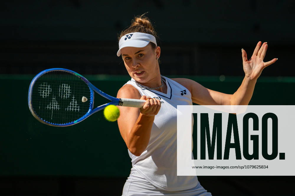 Tennis - Wimbledon Championship 2026 - Day 13 LONDON, ENGLAND - Saturday, July 11, 2026: Linda Noskova (CZE) during the Ladies Singles Final match on Day Thirteen of The Championships Wimbledon 2026 at the All England Lawn Tennis and Croquet Club. (Photo by Kirsten Holst Propaganda) LONDON All England Lawn Tennis and Croq GREATER LONDON ENGLAND