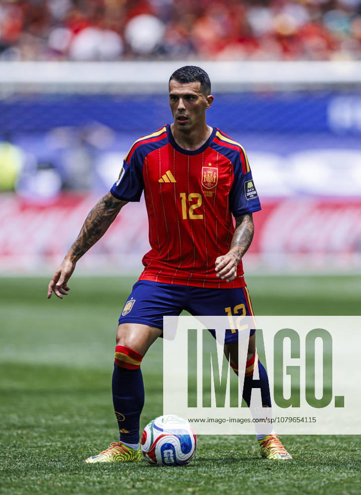 Spain vs Belgium - FIFA World Cup, WM, Weltmeisterschaft, Fussball 2026 - 10 07 2026 Pedro Porro of Spain controls the ball during the FIFA World Cup 2026 quarter finals match between Spain and Belgium at Los Angeles Stadium on July 10, 2026 in Inglewood, California, Estados Unidos Inglewood Estados Unidos