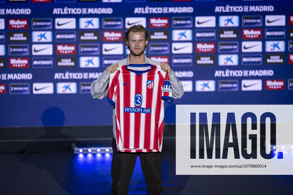 Morten Hjulmand unveiling as new player of Atletico de Madrid Morten Hjulmand poses for a photo showing the club shirt during his unveiling as new player of Atletico de Madrid at Estadio Riyadh Air Metropolitano on July 13, 2026 in Madrid, Spain. Madrid Estadio Riyadh Air Metropolitano Madrid Spain