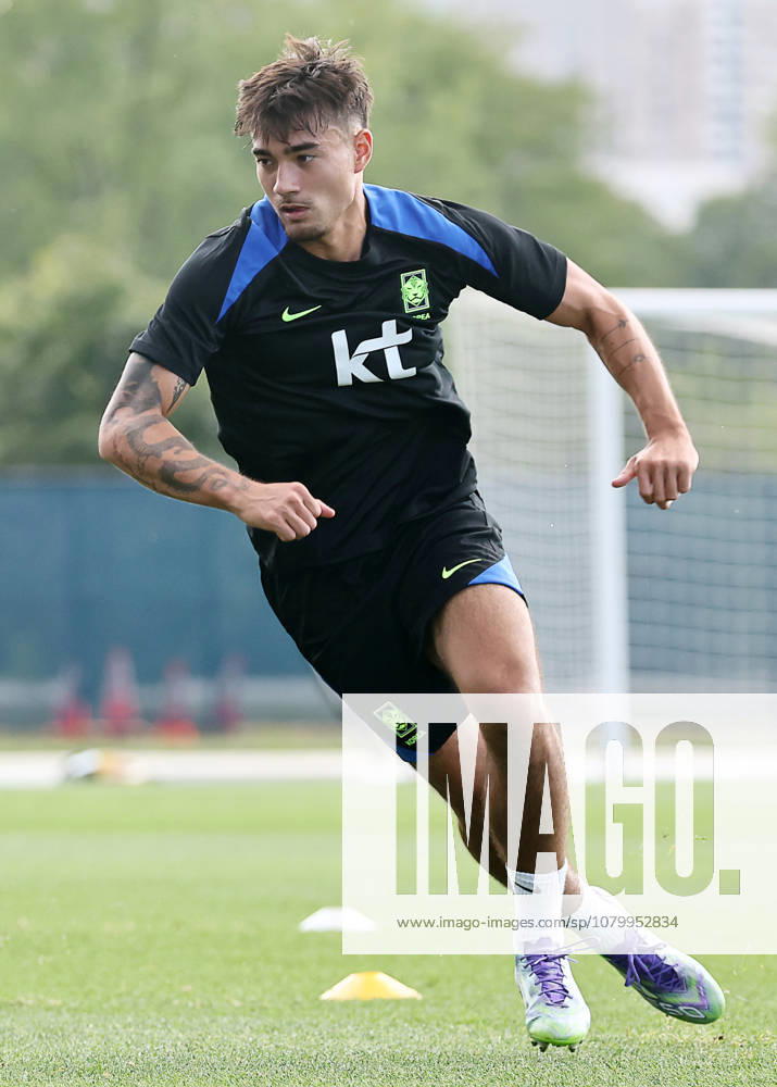 SOUTH KOREA SOCCER FRIENDLY USA South Korea to face US for friendly soccer match epa12347213 Jens Castrop of South Korea, the first foreign-born player, trains at Icahn Stadium on Randall s Island in New York City, NY, USA 02 September 2025. The friendly match against the United States will be played on 07 September. NEW YORK CITY United States