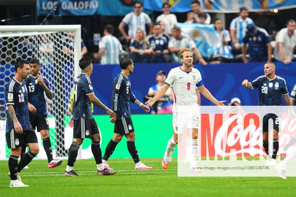 England v Argentina - FIFA World Cup, WM, Weltmeisterschaft, Fussball 2026 - Semi Finals ATLANTA, GEORGIA - JULY 15: England’s Harry Kane (9) reacts during the 2026 FIFA World Cup semifinal match between England and Argentina at Atlanta Stadium in Atlanta, Georgia, United States, on July 15, 2026. Evrim Aydin Anadolu Georgia United States. Editorial use only. Please get in touch for any other usage.