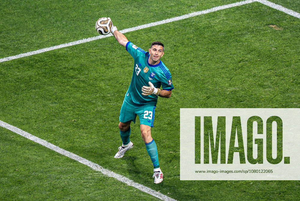 England vs Argentina ATLANTA, GE - 15.07.2026: ENGLAND VS ARGENTINA - Emiliano Martinez, during the match between Argentina and England, valid for the semi-final of the 2026 FIFA World Cup, WM, Weltmeisterschaft, Fussball held at Mercedes-Benz Stadium, in Atlanta, Georgia, United States, this Wednesday (15). (Photo: Danilo Fernandes Fotoarena) x2985393x DaniloxFernandes