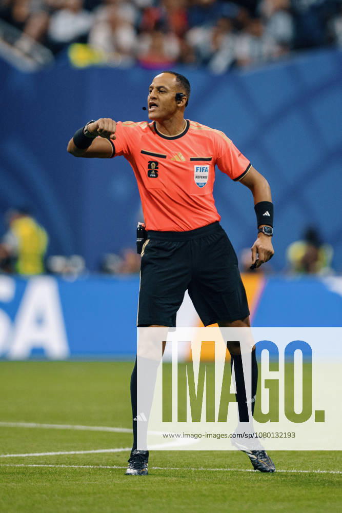 England vs Argentina ATLANTA, GE - 15.07.2026: ENGLAND VS ARGENTINA - Referee Ismail Elfath during the match between England and Argentina, valid for the semi-final of the 2026 World Cup, held at the Mercedes-Benz Stadium in Atlanta, United States. (Photo: Marcelo Machado de Melo Fotoarena) x2985558x MarceloxMachadoxdexMelo