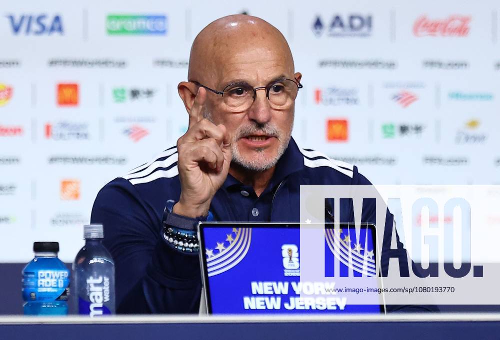 Luis de la Fuente head coach of Spain Spain Team Training, 2026 FIFA World Cup, WM, Weltmeisterschaft, Fussball New York, New Jersey, USA - 18 Jul 2026 New York (NY) United States of America
