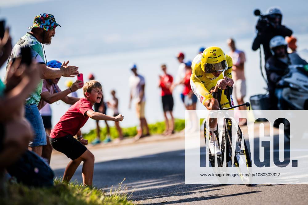 Tour de France 2026 Stage 16 THONON-LES-BAINS, FRANCE - JULY 21 : Pogacar Tadej (SLO) of UAE Team Emirates XRG during stage 16 of the 113rd edition of Tour de France an UCI World Tour 2.UWT Individual Time Trial stage for Men Elite of 26 km with start in Evian-les-Bains and finish in Thonon-les-Bains on July 21, 2026 in Thonon-les-Bains, France, 21 07 2026 Thonon-les-Bains France