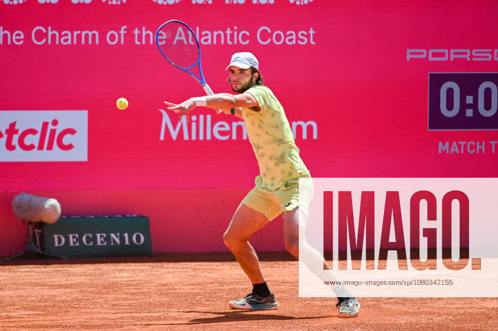 JAIME FARIA in action during the Round of 16 at the Millennium Estoril Open ATP, Tennis Herren tennis tournament at Clube de Tenis do Estoril. Lisbon Portugal - ZUMAr238 20260723_zip_r238_022