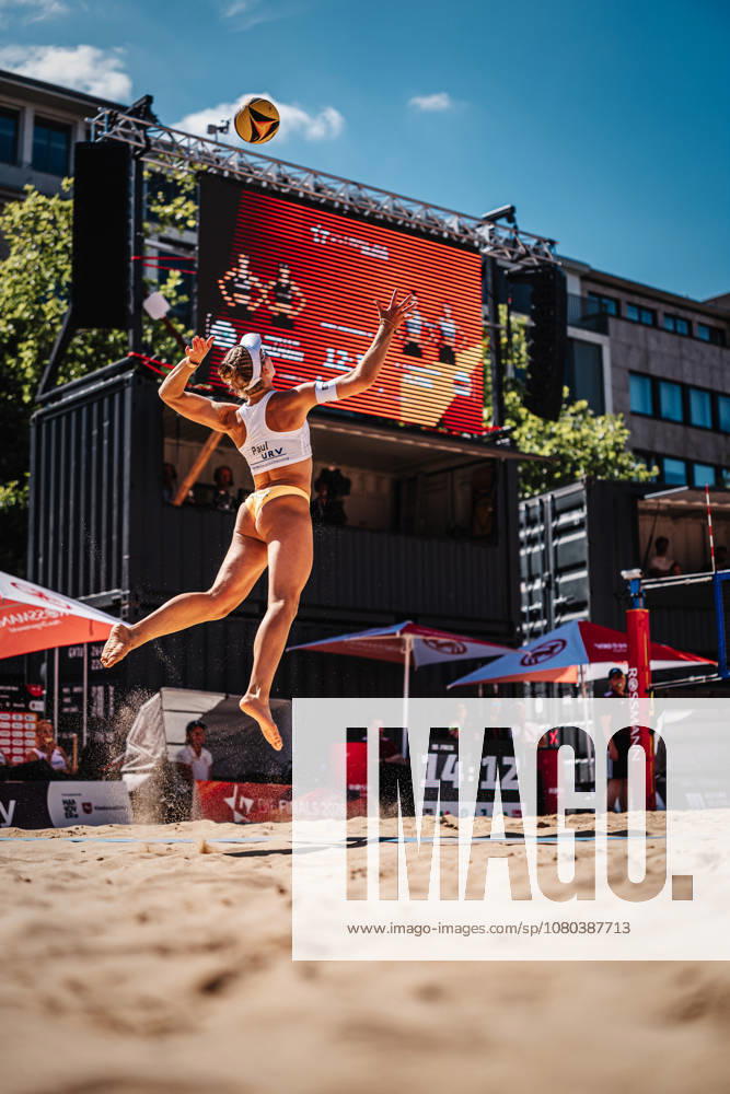 Women s Beach Volleyball: Allianz German Beach Club Finals — The 2026 Finals, Hannover: Eintracht Spontent vs. Berlin Recycling Volleys, July 24, 2026. Melanie Paul serving at Opernplatz in Hannover, Lower Saxony, Germany