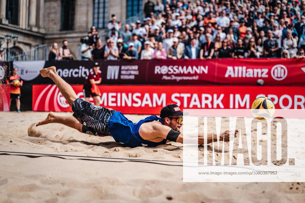 Men s Beach Volleyball Allianz German Beach Club Finals: The 2026 Finals in Hanover—Beachclub Kiel vs. Beachvolley United, July 24, 2026. Bo Hansen jumps for the ball at Opernplatz in Hanover, Lower Saxony, Germany