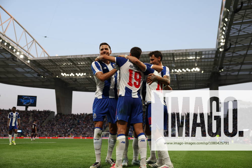 Porto, PORTUGAL - May 16: Pepe of FC Porto celebrates during the match during to the Primeira Liga match between FC Porto and CD Santa Clara at Estadio do Dragao on May 16, 2026 in Porto, Portugal Porto Portugal - ZUMAe141 20260725_zsp_e141_112