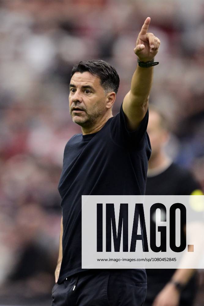 AMSTERDAM - Ajax coach Michel Sanchez during the friendly match between AFC Ajax and Burnley FC at the Johan Cruijff ArenA on July 26, 2026 in Amsterdam, the Netherlands. OLAF KRAAK ANP Eredivisie 2026 27 ANPxSportx IVx 564334422 originalFilename: 564334422