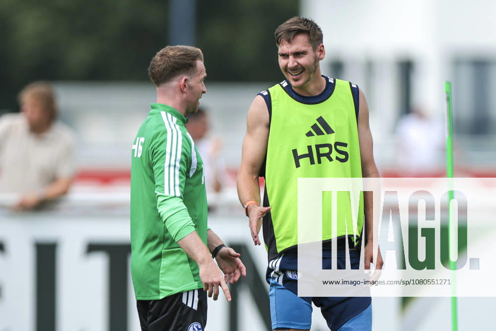 Soccer, FC Schalke 04 Training Session Maximilian Wöber FC Schalke 04 Gelsenkirchen FC Schalke 04 Training Facility NRW Germany xRHR PHOTO YYx