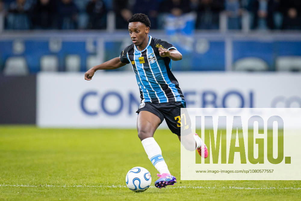 30th July 2026; Arena do Gremio Stadium, Porto Alegre, Brazil; Copa Sudamericana Football, Gremio versus Bolivar; Gabriel Mec of Gremio runs with the ball RichardxDucker DiaEsportivo