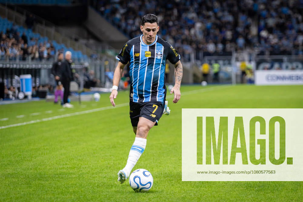 30th July 2026; Arena do Gremio Stadium, Porto Alegre, Brazil; Copa Sudamericana Football, Gremio versus Bolivar; Cristian Pavon of Gremio runs with the ball RichardxDucker DiaEsportivo