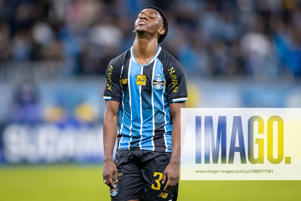 30th July 2026; Arena do Gremio Stadium, Porto Alegre, Brazil; Copa Sudamericana Football, Gremio versus Bolivar; Gabriel Mec of Gremio laments RichardxDucker DiaEsportivo
