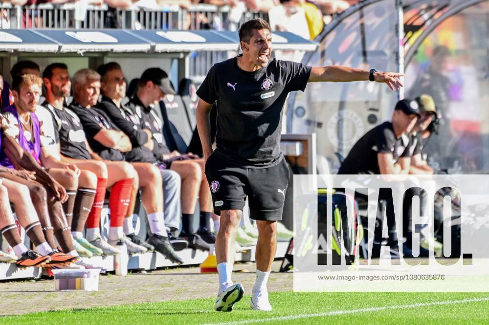 Coach Marcel Rapp, St. Pauli, Germany, Hamburg, Millerntor, soccer, 2. Bundesliga, friendly, FC St. Pauli vs. Real Club Deportivo de A Coruna