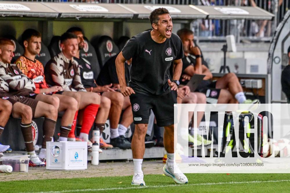 Coach Marcel Rapp, St. Pauli, Germany, Hamburg, Millerntor, soccer, 2. Bundesliga, friendly, FC St. Pauli vs. Real Club Deportivo de A Coruna
