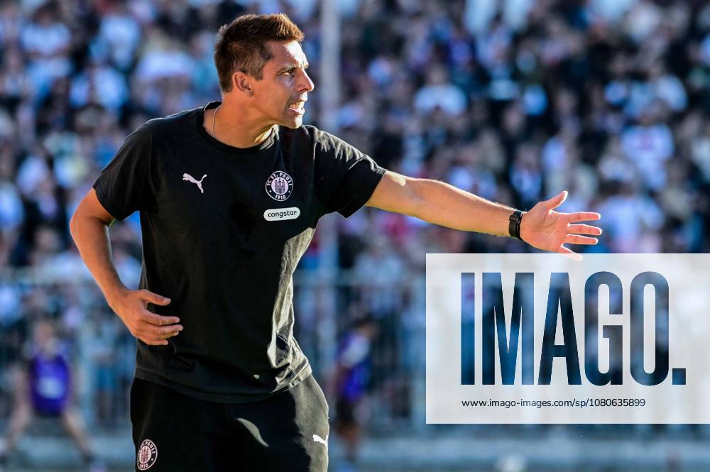 Coach Marcel Rapp, St. Pauli, Germany, Hamburg, Millerntor, soccer, 2. Bundesliga, friendly, FC St. Pauli vs. Real Club Deportivo de A Coruna