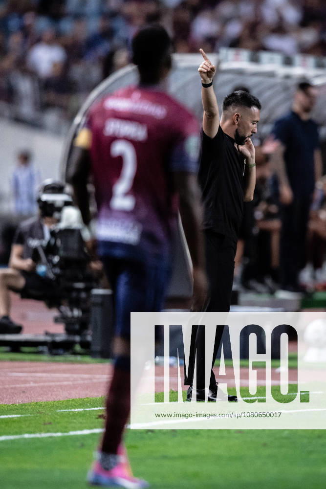 FC Porto Head Coach Francesco Farioli during the Supertaca Final match between FC Porto and SCU Torreense at Estadio Cidade de Coimbra in Coimbra on August 01, 2026 Coimbra Portugal - ZUMAg283 20260801_zsp_g283_140