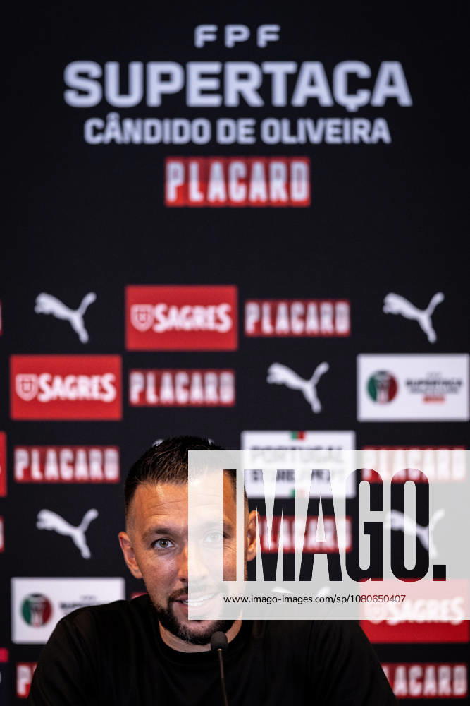 FC Porto Head Coach Francesco Farioli talks to the press during the Supertaca Final match between FC Porto and SCU Torreense at Estadio Cidade de Coimbra in Coimbra on August 01, 2026 Coimbra Portugal - ZUMAg283 20260801_zsp_g283_209