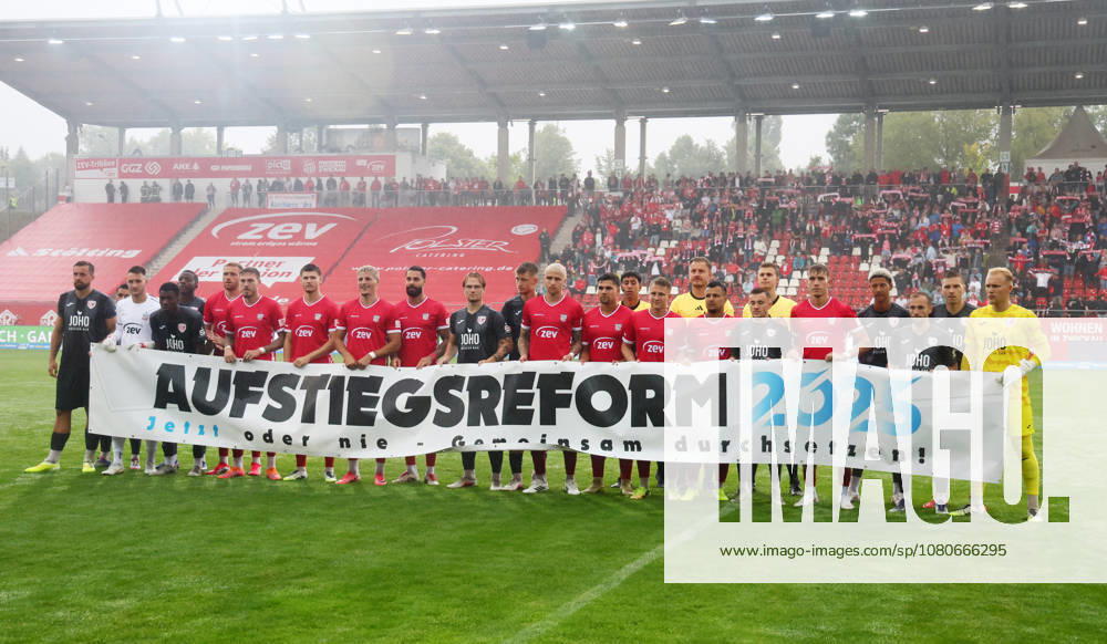 Zwickau, August 1, 2026, Zwickau Stadium, Soccer, Northeast Regional League, FSV Zwickau vs. Greifswalder FC, Pictured: Protest in support of the Regional League reform Compass Model before the game in Zwickau, For editorial use only, NOFV regulations prohibit any use of photographs as image sequences and or quasi-video,