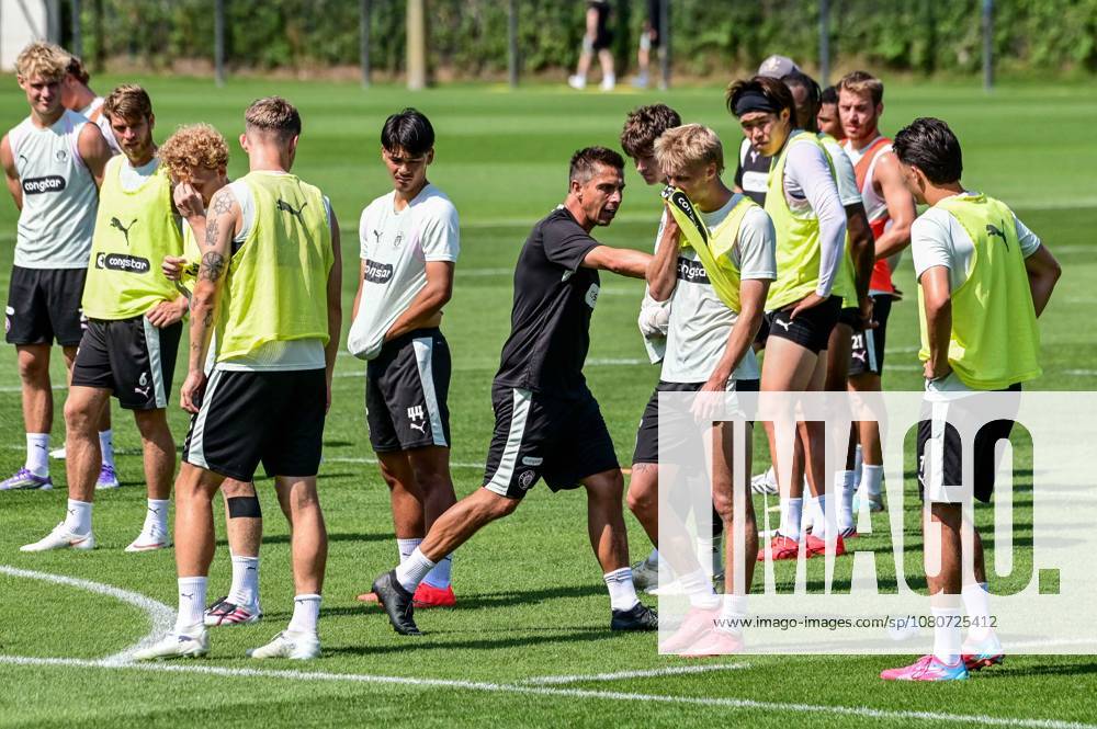 Coach Marcel Rapp, St. Pauli, Germany, Hamburg, Training Facility on Kollaustrasse, Soccer, 2. Bundesliga, FC St. Pauli