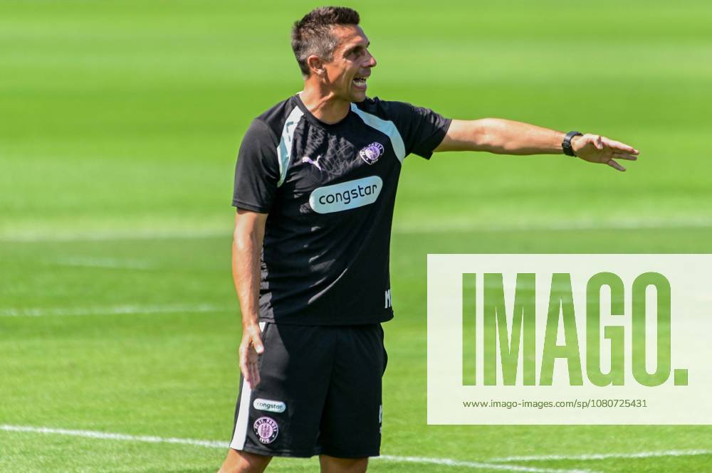 Coach Marcel Rapp, St. Pauli, Germany, Hamburg, Training Facility on Kollaustrasse, Soccer, 2. Bundesliga, FC St. Pauli
