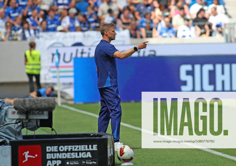 Oliver Kirch, Arminia Bielefeld, Head Coach (GER), SC Karlsruhe vs. DSC Arminia Bielefeld Soccer Matchday 1, 2026–2027 Season, 2. Bundesliga, August 8, 2026. DFL and DFB regulations prohibit any use of photographs as image sequences and or quasi-videoIDEO GER SC Karlsruhe DSC Arminia Bielefeld Soccer Matchday 1, 2026–2027 Season