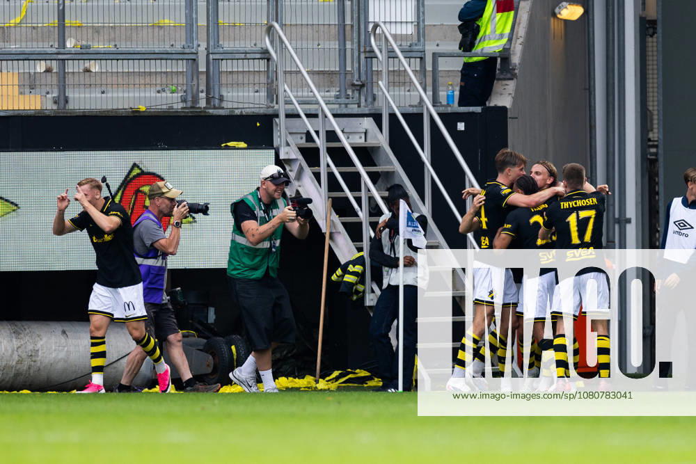AIK s Linus Carlstrand celebrates after scoring the 2-3 goal during the Allsvenskan soccer match between Örgryte and AIK on August 8, 2026, in Gothenburg
