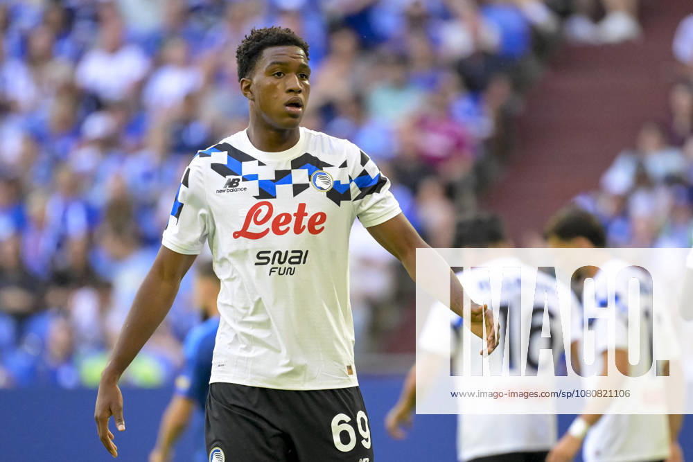 Honest Ahanor Atalanta Bergamo watches during the preseason friendly match between FC Schalke 04 and Atalanta BC at Veltins Arena on August 8, 2026, in Gelsenkirchen, Germany. Photo by Max Maiwald, DeFodi Images