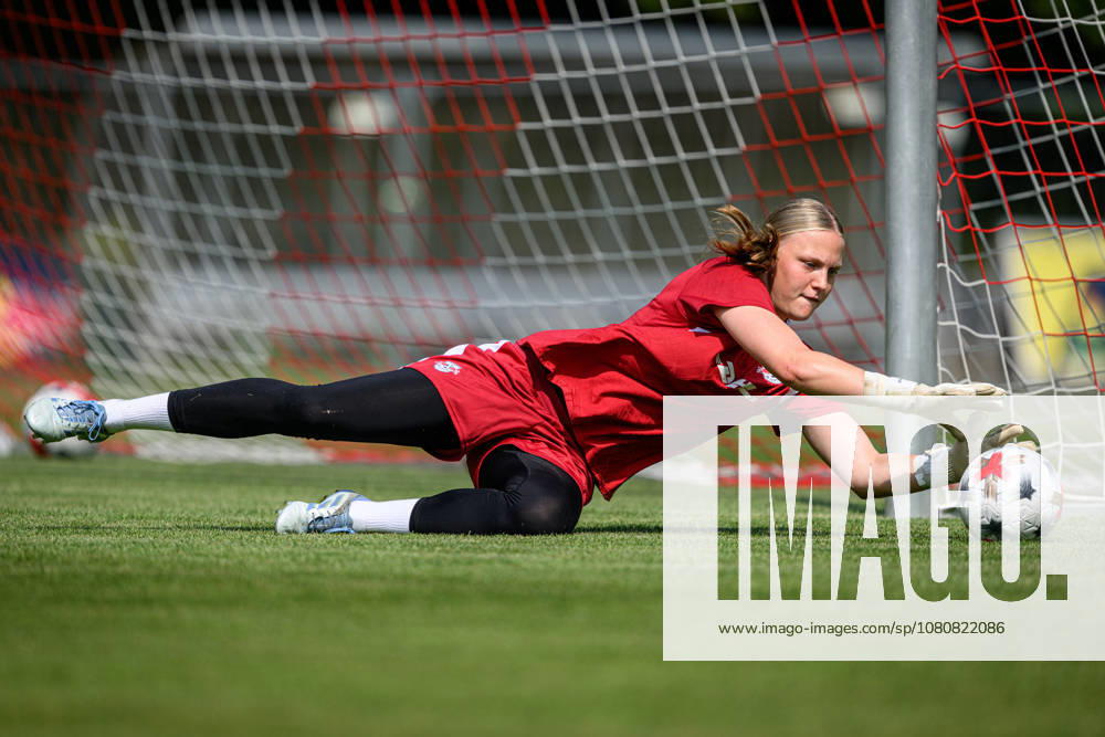 Leipzig goalkeeper Mirja Kropp at RB Leipzig Women s training on July 31, 2026, at the Egidius Braun Sports School in Abtnaundorf, Leipzig; RB Leipzig Women s training