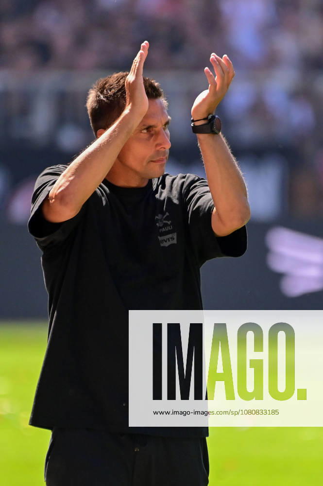 Coach Marcel Rapp, St. Pauli, Germany, Hamburg, Millerntor Stadium, soccer, 2. Bundesliga, FC St. Pauli vs. SPVGG Greuther Fürth