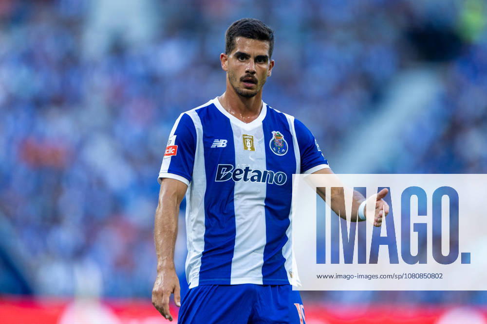 FC Porto v FC Alverca - Liga Portugal Betclic 2026 27 Andre Silva of FC Porto reacts during the FC Porto versus FC Alverca match for the Liga Portugal Betclic 2026 27 at Estadio do Dragao in Porto, Portugal, on August 9, 2026. Porto Porto Portugal