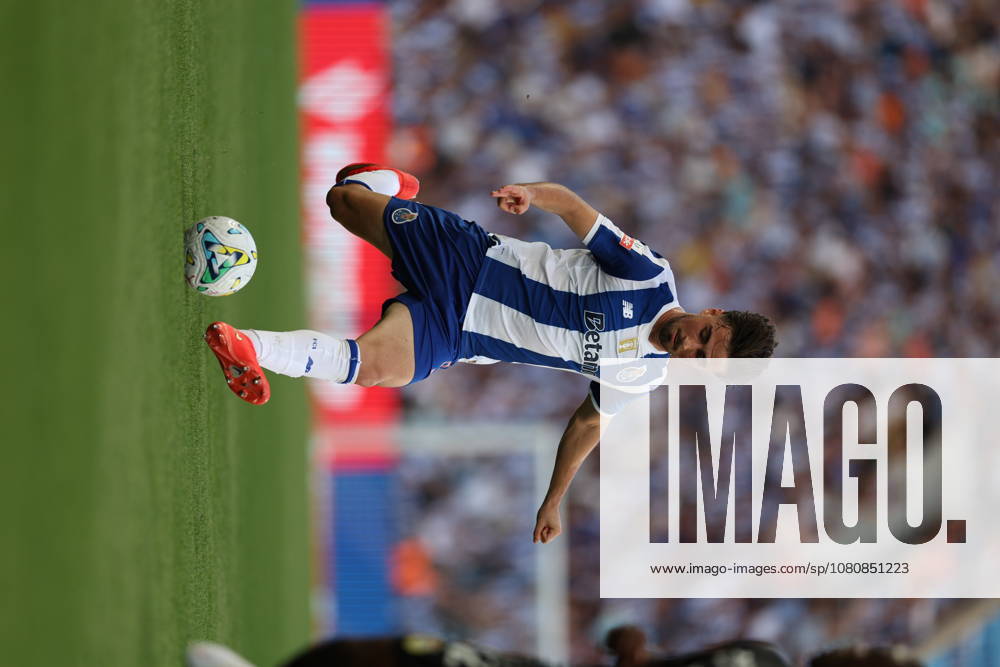 FC Porto v FC Alverca - Liga Portugal Betclic 2026 27 Martim Fernandes of FC Porto in action during the Liga Portugal Betclic 2026 27 match between FC Porto and Alverca at Estadio do Dragao in Porto, Portugal, on August 9, 2026. porto Porto Portugal