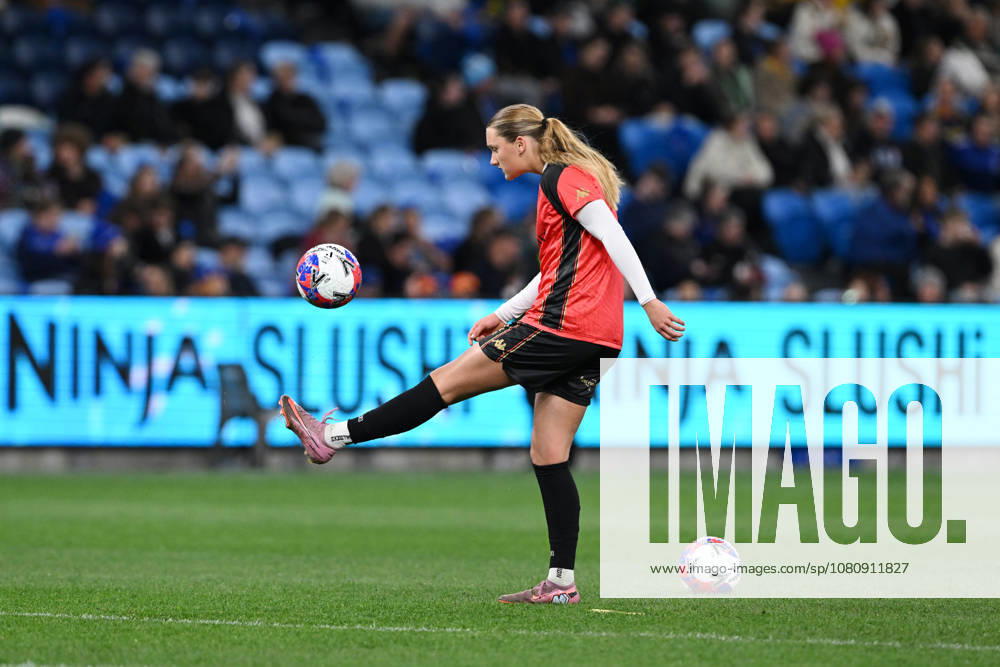 SOCCER CHELSEA ALL STARS WOMEN, Pia Vlok of the All Stars warms up ahead of the Sydney Super Cup match between Chelsea FC Women and A-League All Stars Women at Allianz Stadium in Sydney, Wednesday, August 12, 2026. ( NO ARCHIVING, Sydney New South Wales Australia