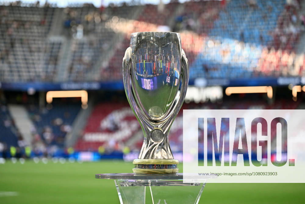 Paris Saint-Germain v Aston Villa - UEFA Super Cup SALZBURG, AUSTRIA - AUGUST 12: The UEFA Super Cup trophy is displayed at Salzburg Stadium ahead of the UEFA Super Cup match between Paris Saint-Germain and Aston Villa in Salzburg, Austria, on August 12, 2026. Isa Terli Anadolu Salzburg Austria. Editorial use only. Please get in touch for any other usage.