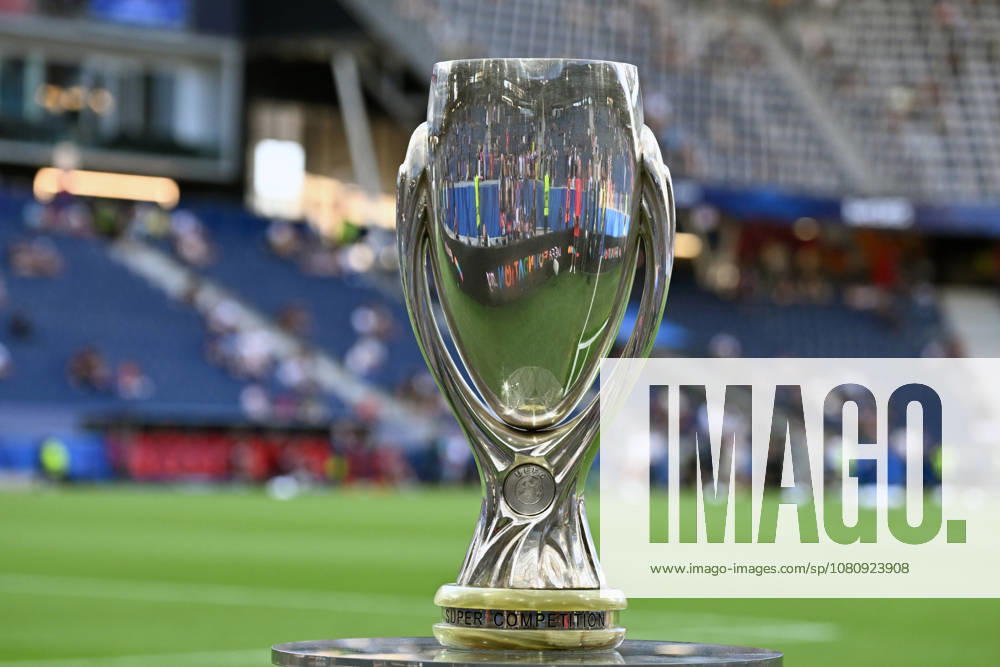 Paris Saint-Germain v Aston Villa - UEFA Super Cup SALZBURG, AUSTRIA - AUGUST 12: The UEFA Super Cup trophy is displayed at Salzburg Stadium ahead of the UEFA Super Cup match between Paris Saint-Germain and Aston Villa in Salzburg, Austria, on August 12, 2026. Isa Terli Anadolu Salzburg Austria. Editorial use only. Please get in touch for any other usage.