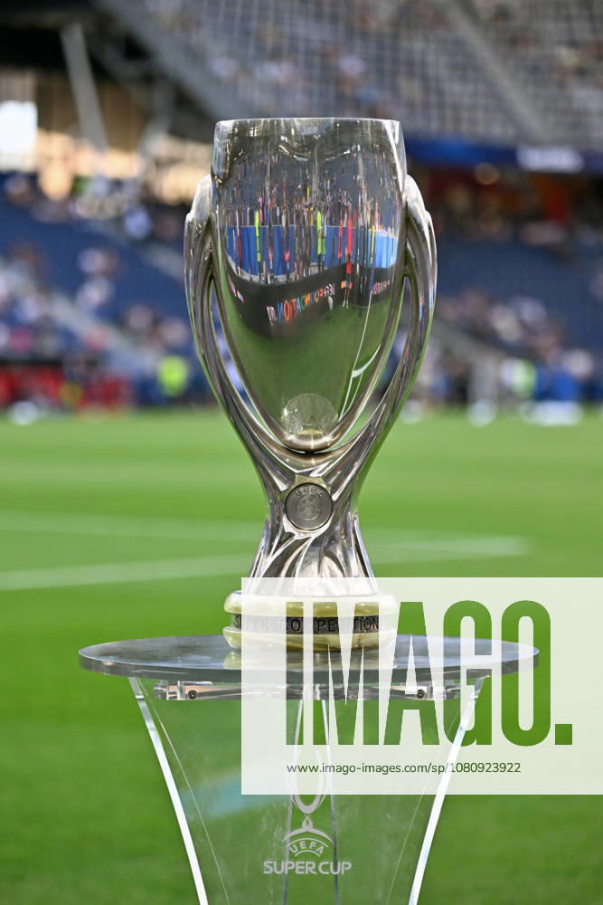 Paris Saint-Germain v Aston Villa - UEFA Super Cup SALZBURG, AUSTRIA - AUGUST 12: The UEFA Super Cup trophy is displayed at Salzburg Stadium ahead of the UEFA Super Cup match between Paris Saint-Germain and Aston Villa in Salzburg, Austria, on August 12, 2026. Isa Terli Anadolu Salzburg Austria. Editorial use only. Please get in touch for any other usage.