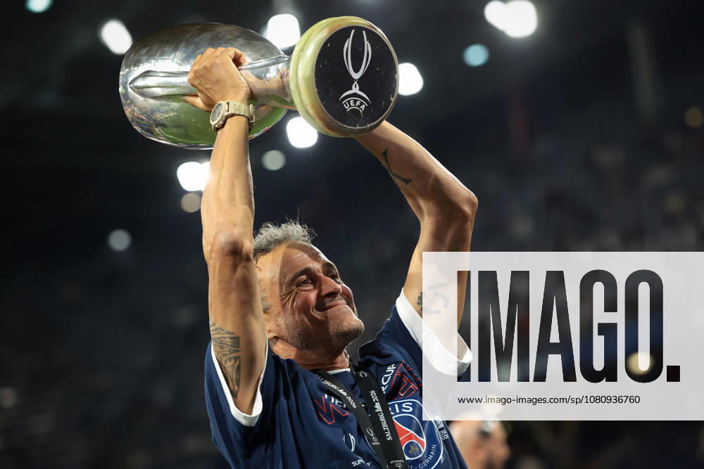 Paris Saint Germain v Aston Villa - UEFA Super Cup - Stadio Salzburg Salzburg, Austria, 12th August 2026. Luis Enrique Head Coach of PSG celebrates with the trophy following the 2-1 victory in the Paris Saint Germain vs Aston Villa UEFA Super Cup match at Stadion Salzburg, Salzburg. Picture credit should read: Jonathan Moscrop Salzburg Stadion Salzburg Austria