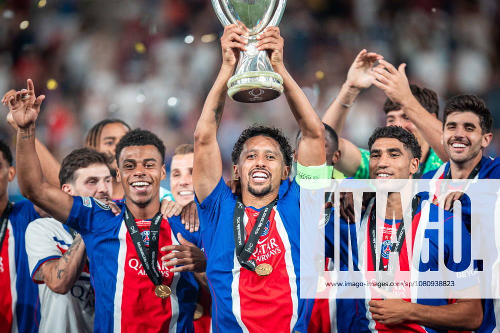 2026.08.12 Salzburg Pilka Nozna, Superpuchar UEFA 2026 PSG - Aston Villa N z Marquinhos po wygranym meczu after win the match celebrations Foto Mateusz Porzucek PressFocus 2026.08.12 Salzburg Football, UEFA Super Cup 2026 Paris Saint-Germain F.C. - Aston Villa PSG - Aston Villa Marquinhos po wygranym meczu after win the match celebrations Credit: Mateusz Porzucek PressFocus NEWSPIX.PL --- newspix.pl POLAND OUT!