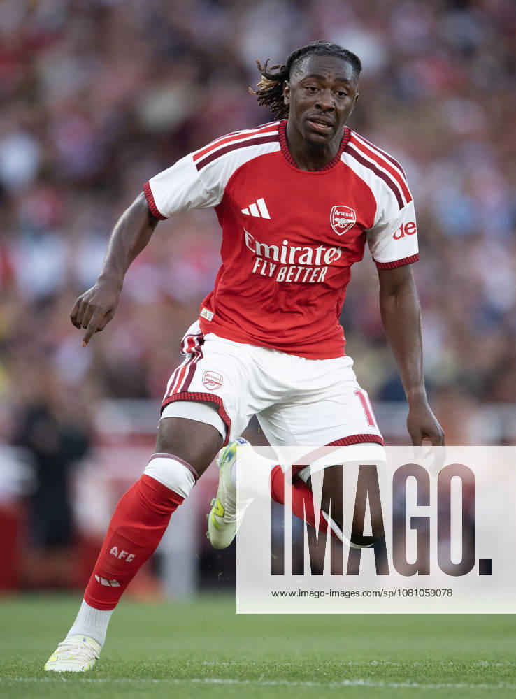 Arsenal FC v Como Calcio - Pre-Season Friendly LONDON, ENGLAND - AUGUST 12: Eberechi Eze of Arsenal during the pre-season friendly match between Arsenal FC and Como Calcio at Emirates Stadium on August 12, 2026 in London, United Kingdom. London Emirates Stadium England United Kingdom