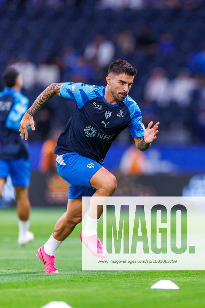 Al Hilal v Al Faisaly: Saudi Pro League RIYADH, SAUDI ARABIA - AUGUST 14: Ruben Neves of team Al Hilal FC warms up during the Saudi Pro League game between Al Hilal and Al Faisaly at Kingdom Arena on August 14, 2026 in Riyadh, Saudi Arabia. (Photo by Abdullah Ahmed IMAGO) Riyadh Kingdom Arena Saudi Arabia