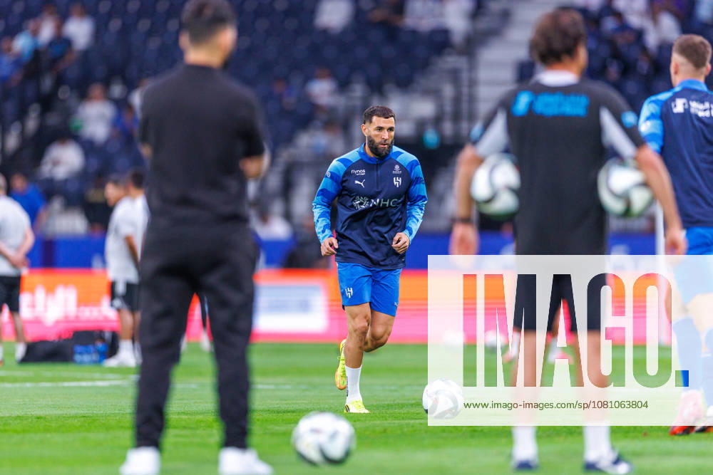 Al Hilal v Al Faisaly: Saudi Pro League RIYADH, SAUDI ARABIA - AUGUST 14: Karim Benzema of team Al Hilal FC warms up during the Saudi Pro League game between Al Hilal and Al Faisaly at Kingdom Arena on August 14, 2026 in Riyadh, Saudi Arabia. (Photo by Abdullah Ahmed IMAGO) Riyadh Kingdom Arena Saudi Arabia