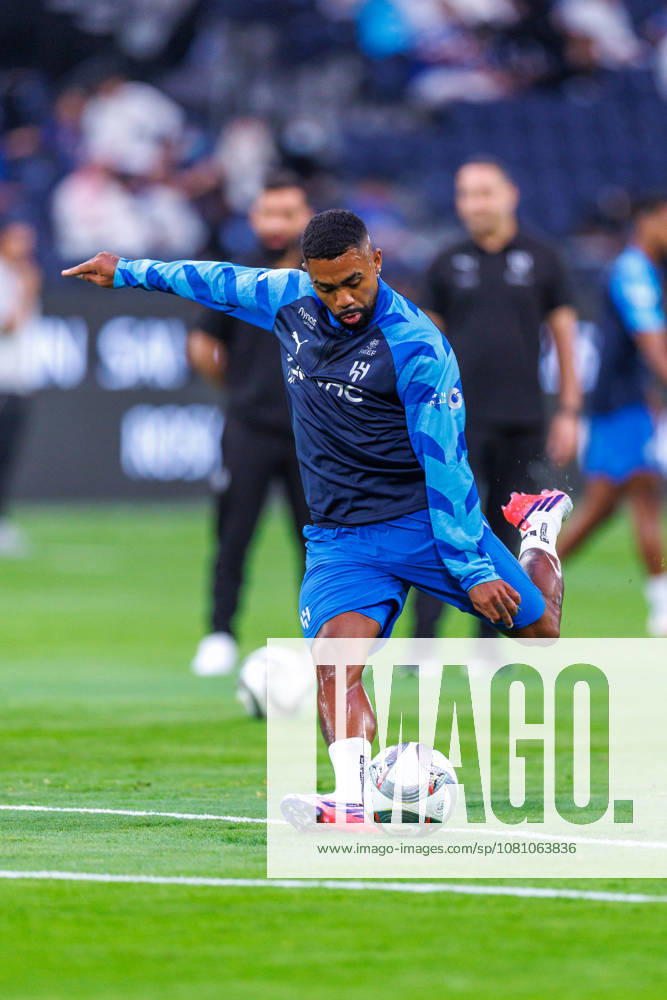Al Hilal v Al Faisaly: Saudi Pro League RIYADH, SAUDI ARABIA - AUGUST 14: Malcom of team Al Hilal FC warms up during the Saudi Pro League game between Al Hilal and Al Faisaly at Kingdom Arena on August 14, 2026 in Riyadh, Saudi Arabia. (Photo by Abdullah Ahmed IMAGO) Riyadh Kingdom Arena Saudi Arabia