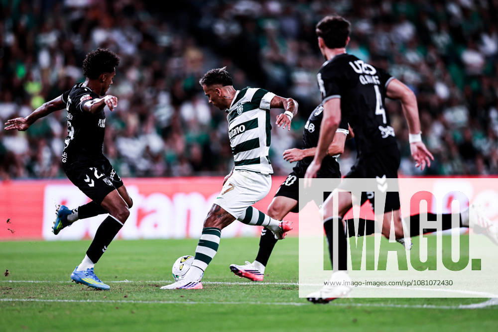 Rodrigo Zalazar of Sporting CP shoots the ball in during the primeira liga Portugal Betclic match between Sporting CP and Vitoria at Estadio Jose Alvalade in Lisboa on August 14, 2026 Lisboa Portugal - ZUMAg283 20260814_zsp_g283_023